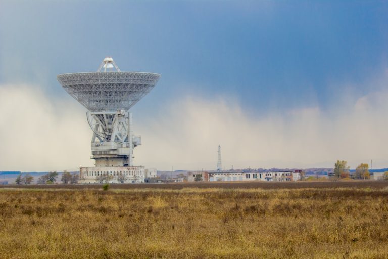 Indépendance stratégique et exportations militaires et civiles: Le développement de BeiDou